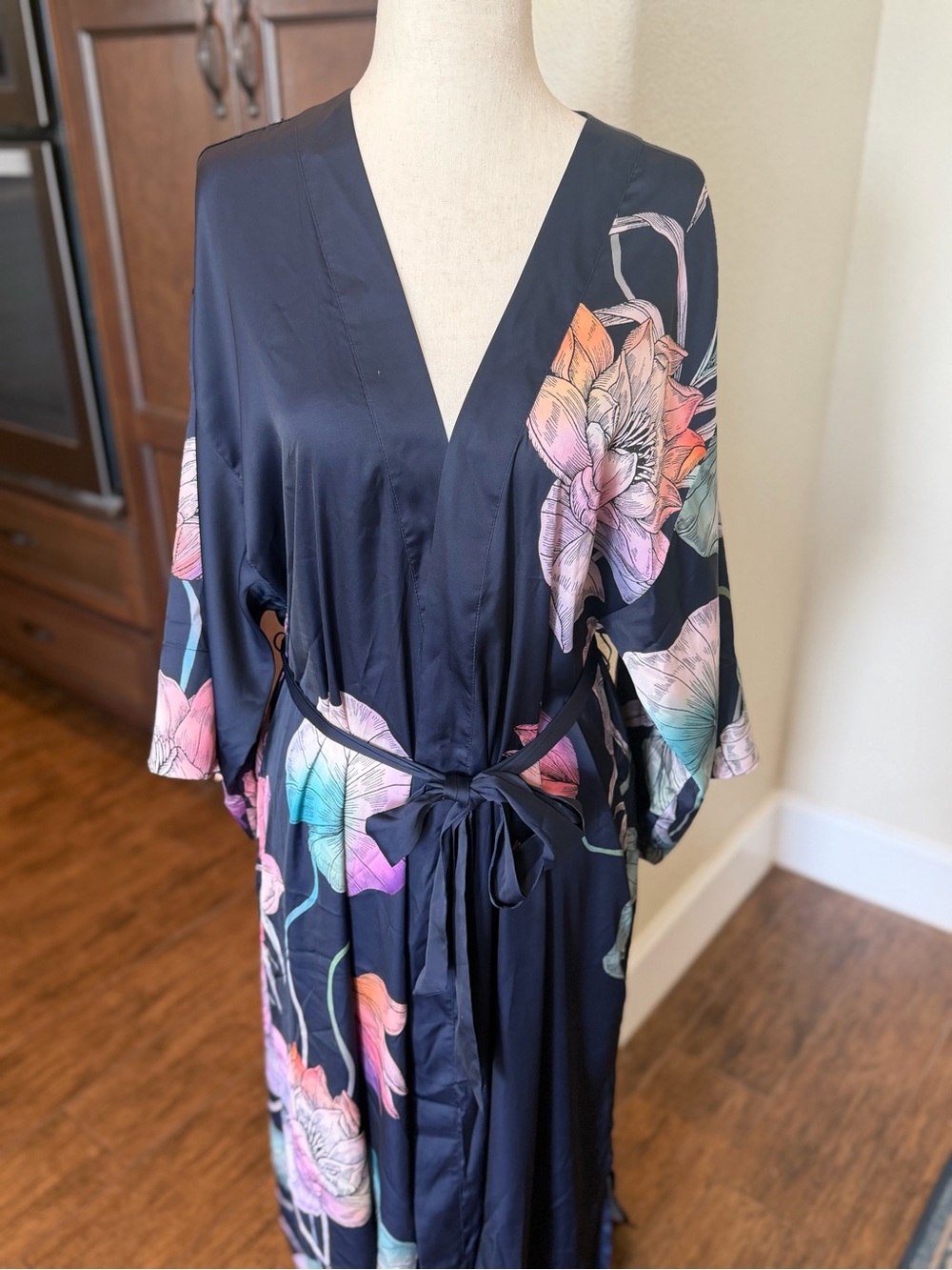 Soma Cool Nights Floral Wrap Robe Navy Pink Blue Floral S
